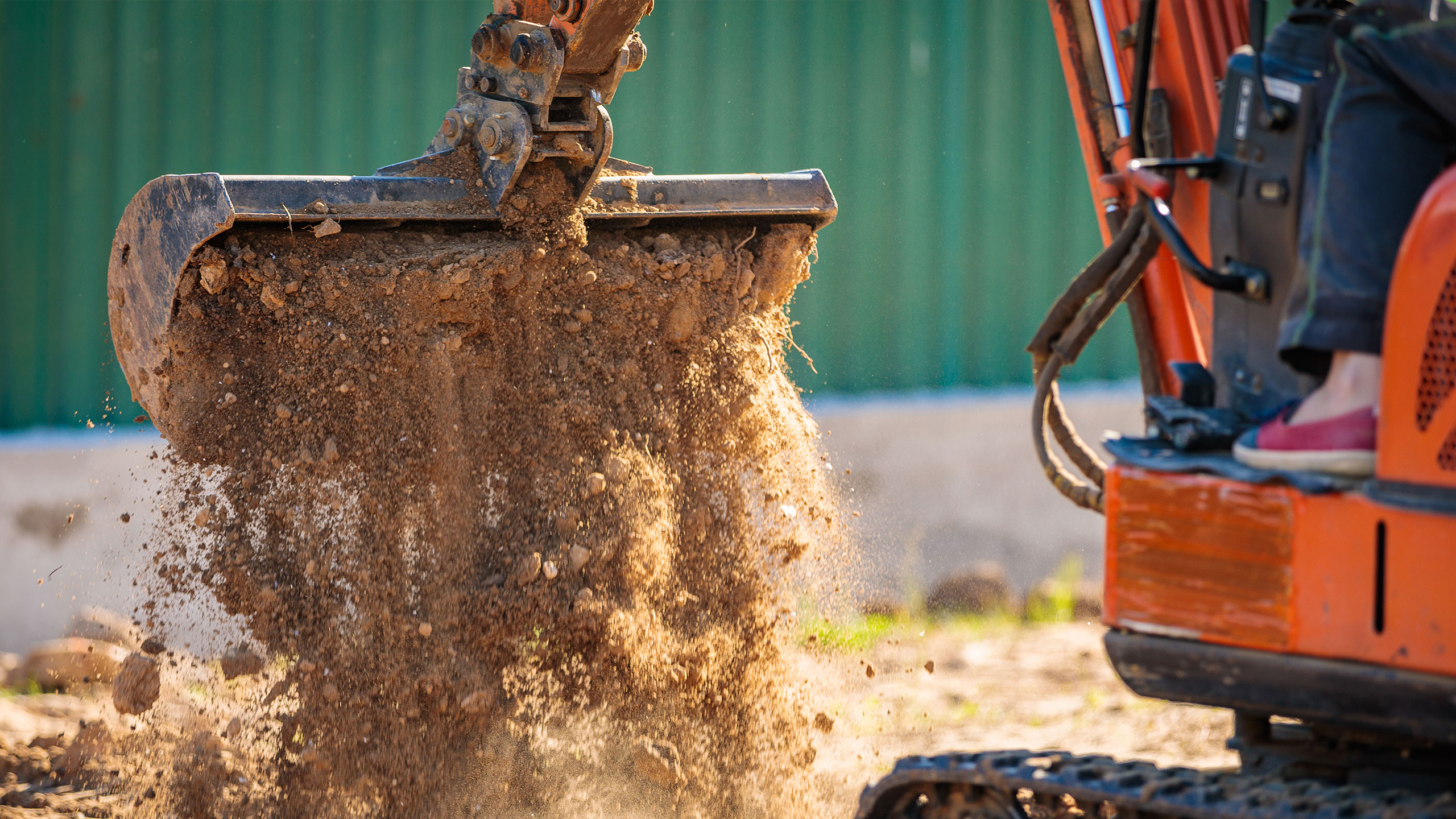 Hire equipment insurance for a digging machine